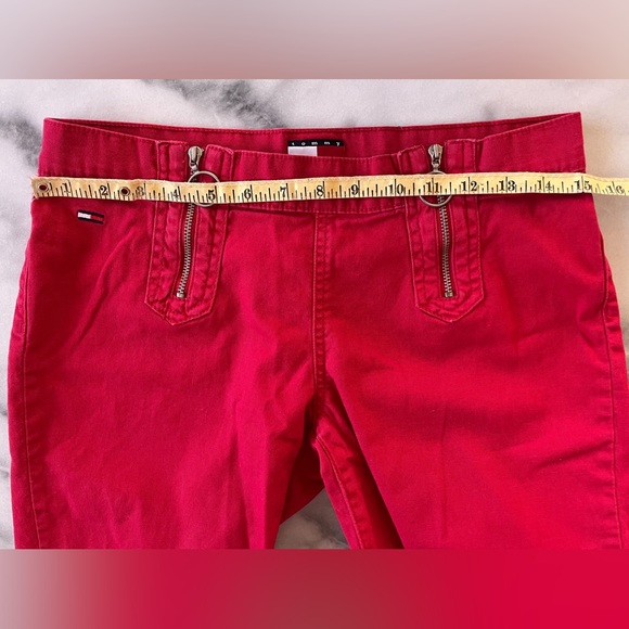 ⚡️Vintage⚡️ Early 2000’s Red Tommy Hilfiger Jeans Capris - Picture 9 of 11